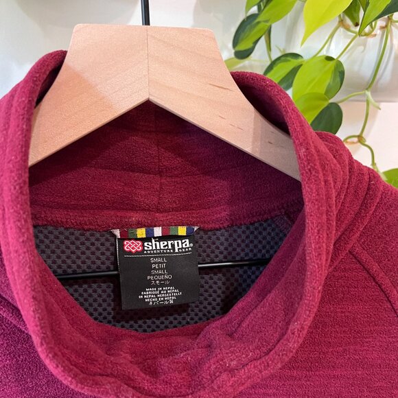 Sherpa Adventure Gear Cowl Neck Pullover Hoodie Red Pink Small Fleece Nepal - Picture 2 of 11